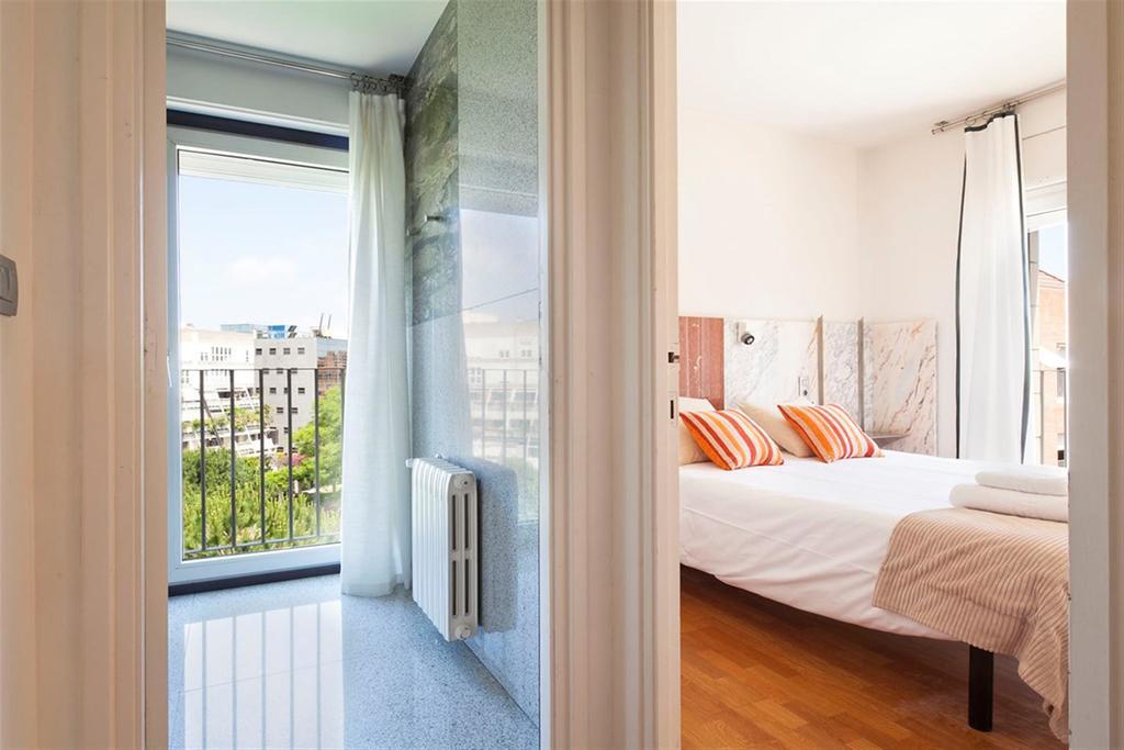 Stay U-Nique Apartments Salvador Espriu Barcelona Bilik gambar