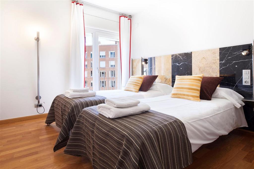 Stay U-Nique Apartments Salvador Espriu Barcelona Bilik gambar
